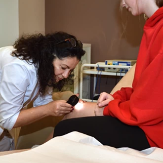 Małgorzata Grabowska-Olejarczyk, Dermatolog Kielce - 